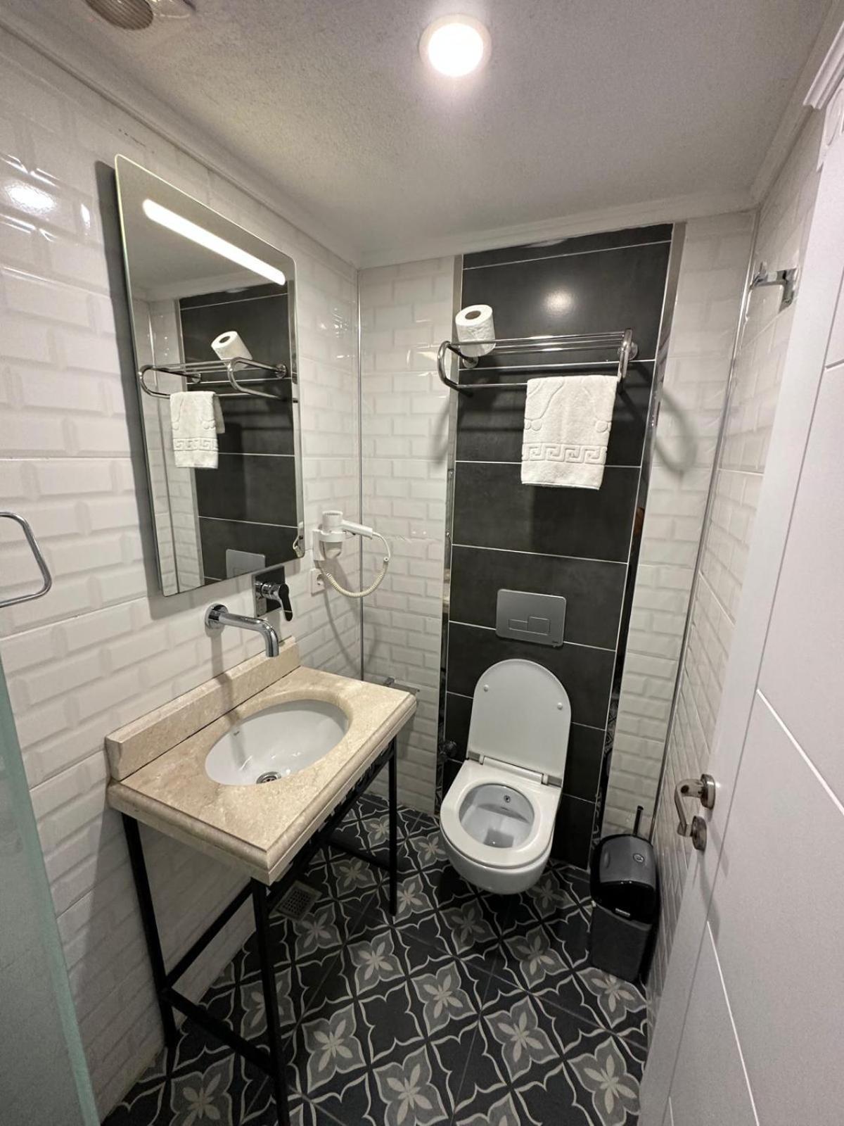 Good Night Hotel Istanbul Ngoại thất bức ảnh